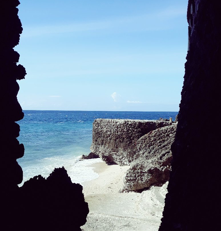 阿土郎海边度假酒店主图