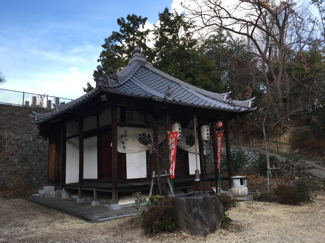 Heirinji Temple-宝冢市必去景点