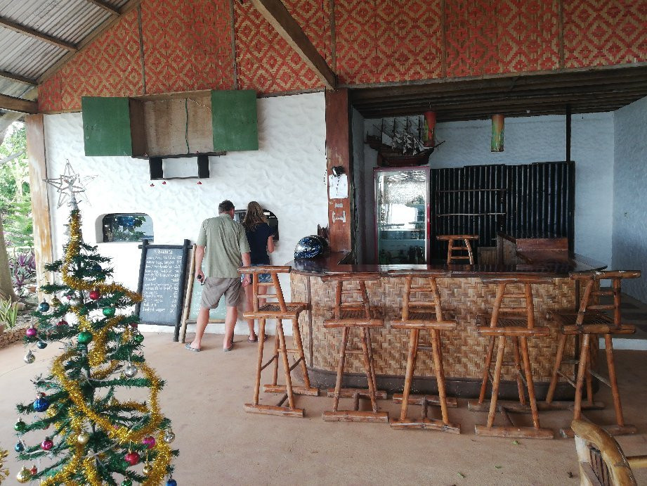 Belle's Beach Bar & Accommodation主图