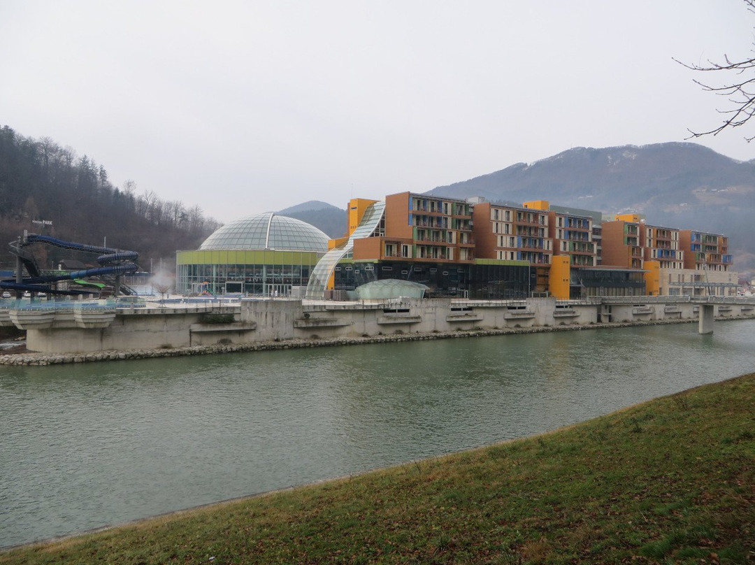 Zdraviliski Park-Lasko必去景点