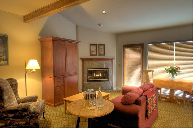 Pine Ridge Inn主图