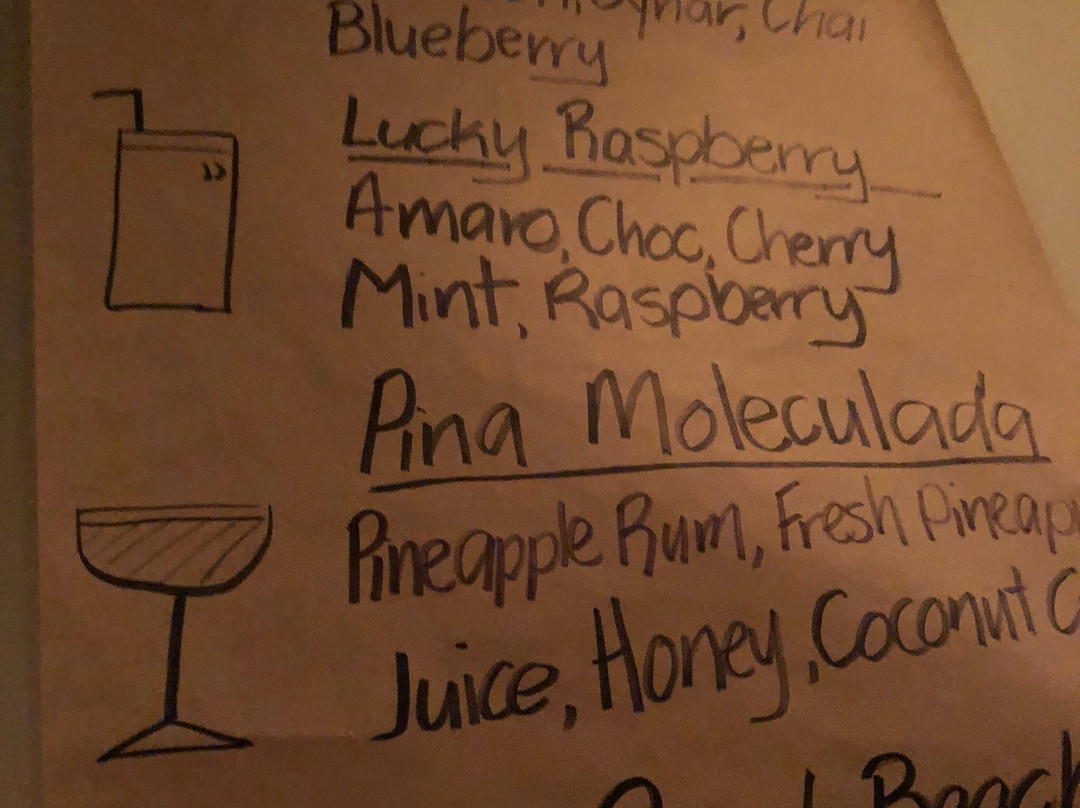 Hooch and Fellow-汤斯维尔必去景点