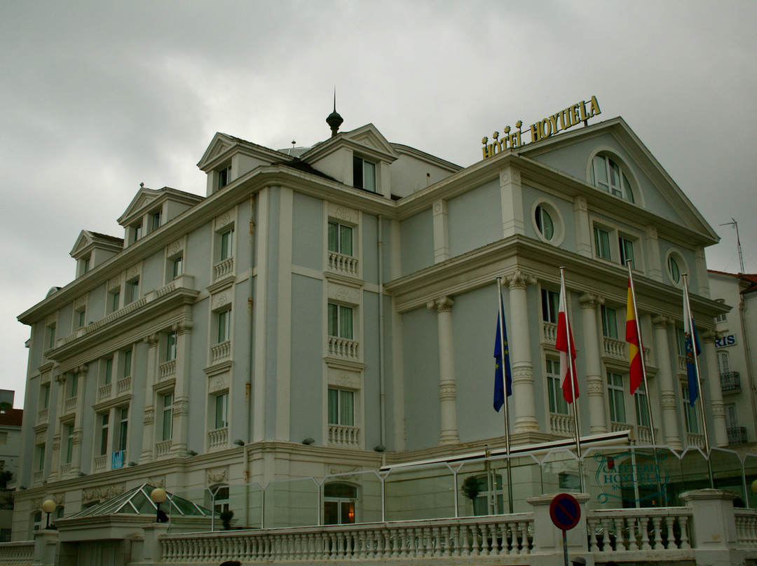 胡约拉酒店主图