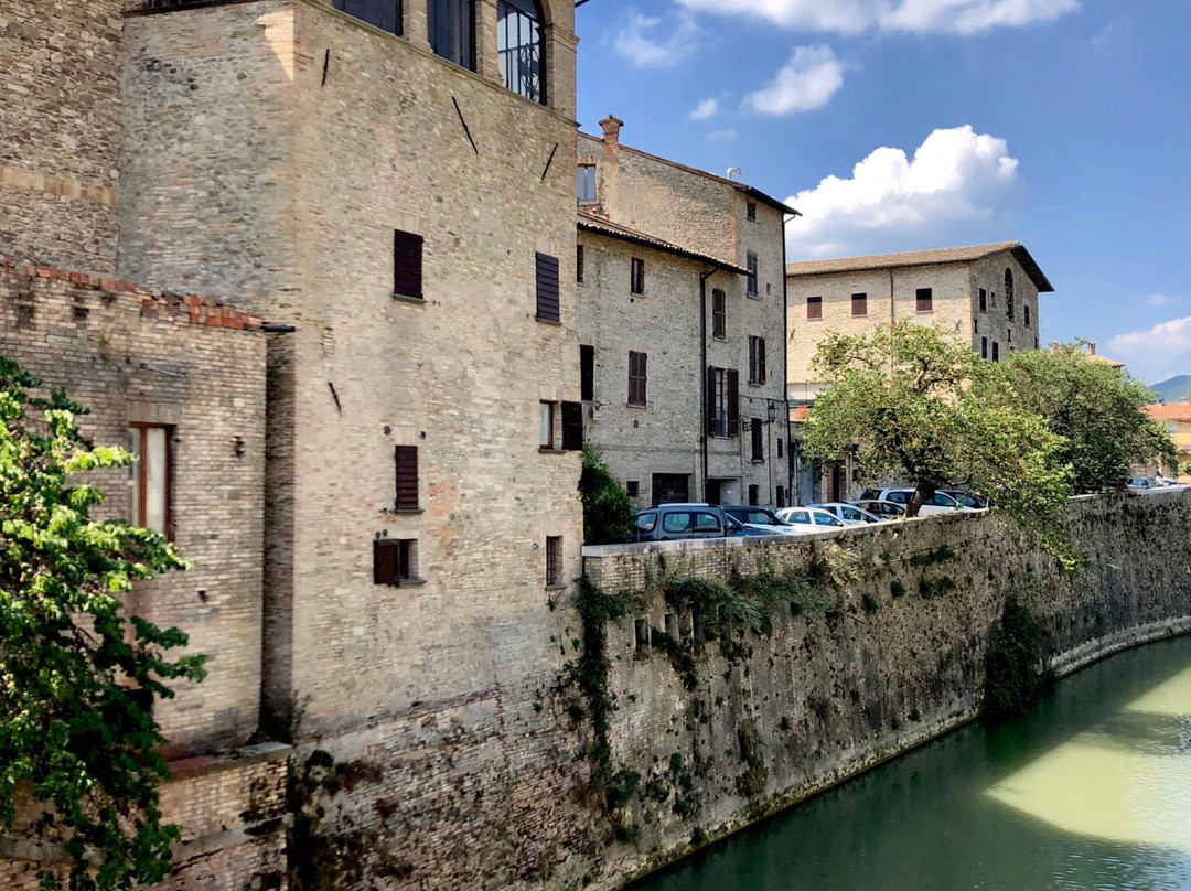 Val Metauro-法诺必去景点