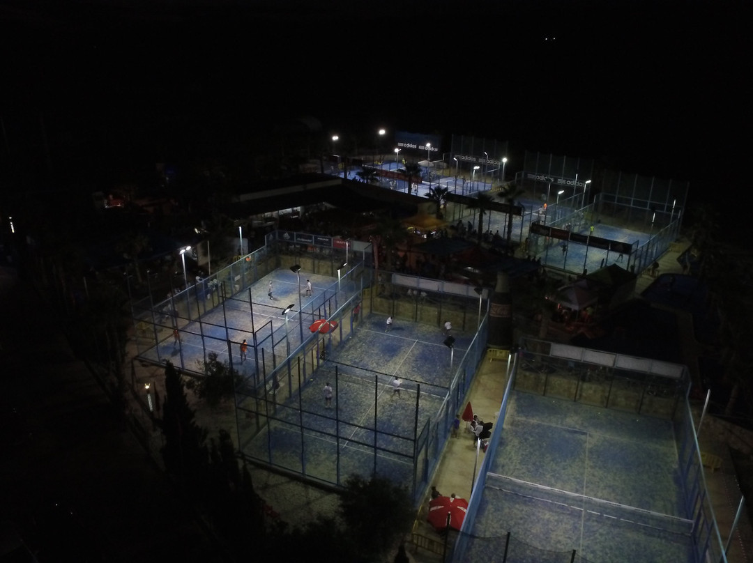 Padelante Club Deportivo-阿吉拉斯必去景点