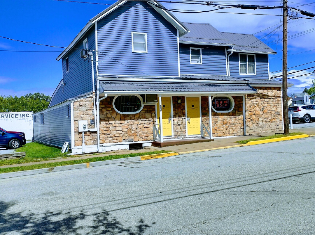 Falbo's Rainbow Inn