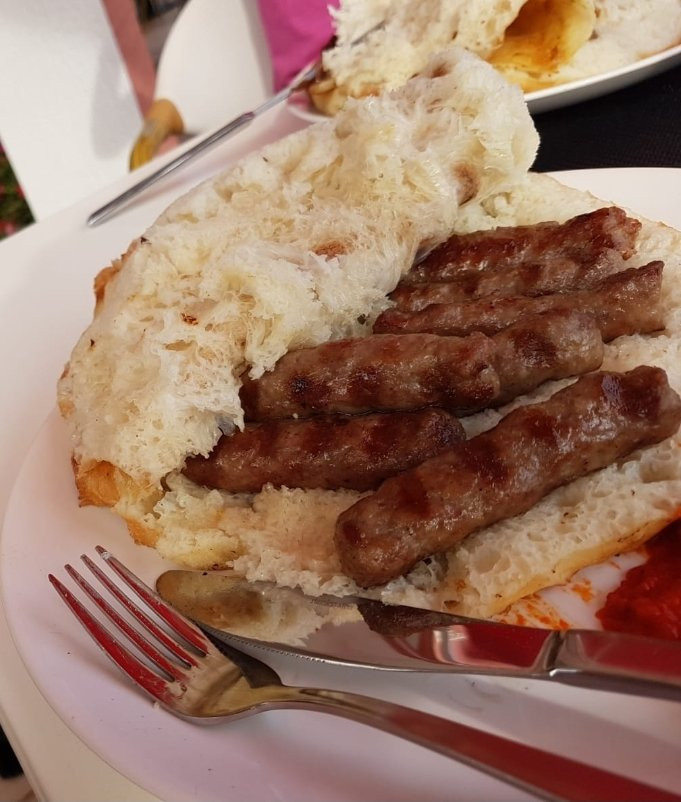 Istria餐馆和美食-Grill Sarajevska Priča
