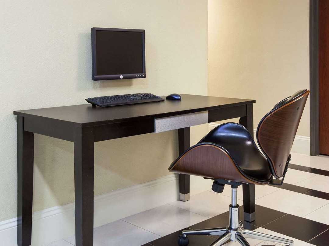 Super 8 by Wyndham Sulphur主图