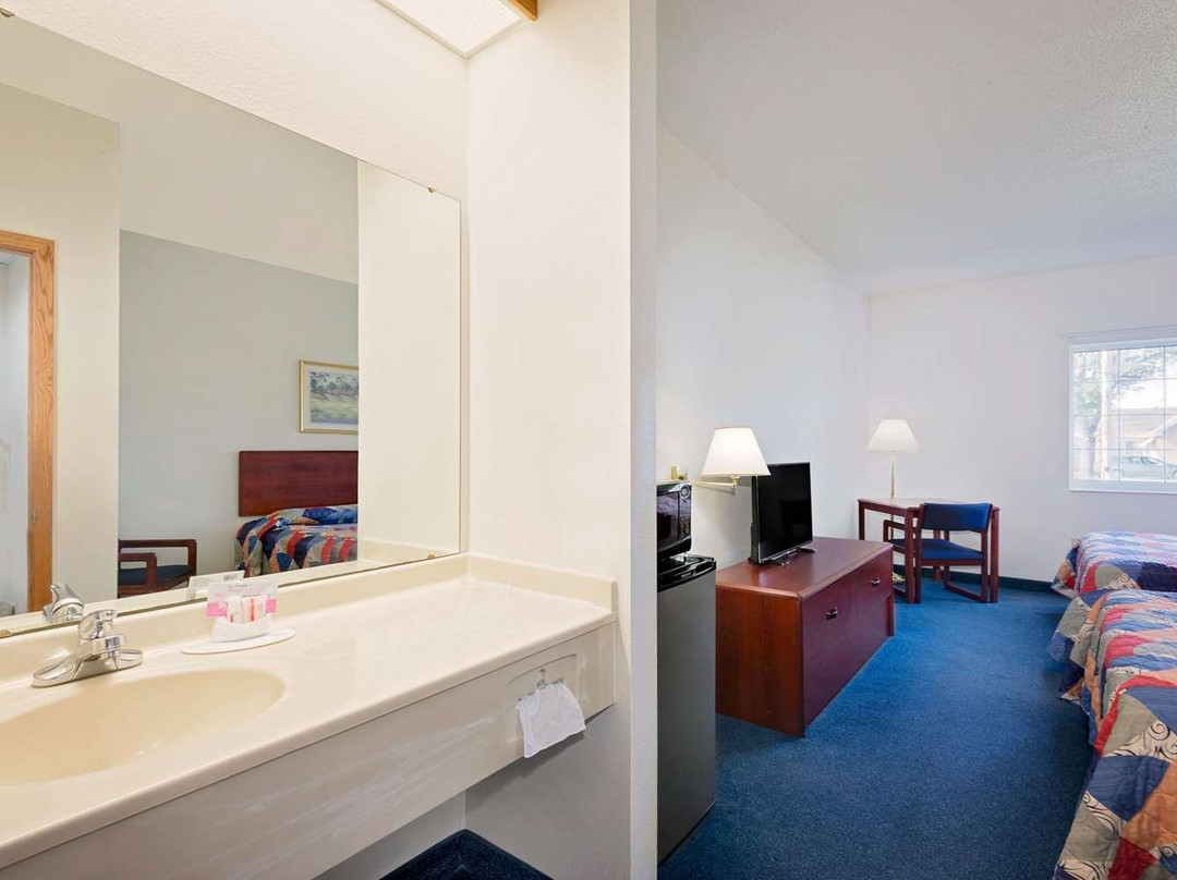 Super 8 by Wyndham Emmetsburg主图