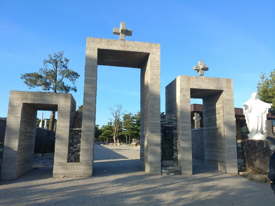 Haemi Martyrdom Holy Ground-瑞山市必去景点
