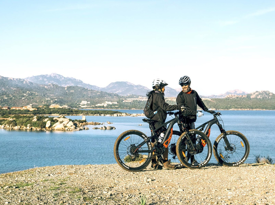 Mema Bike Tours-Golfo Aranci必去景点