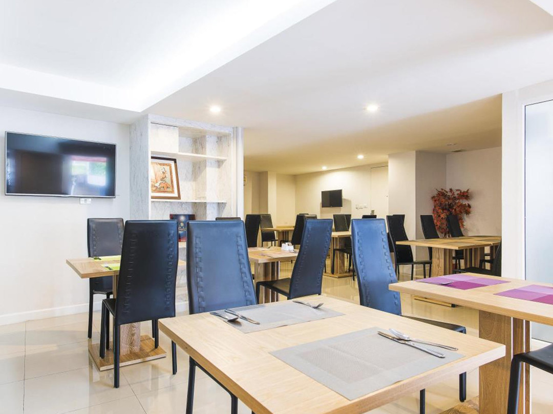 曼谷索罗快捷酒店主图