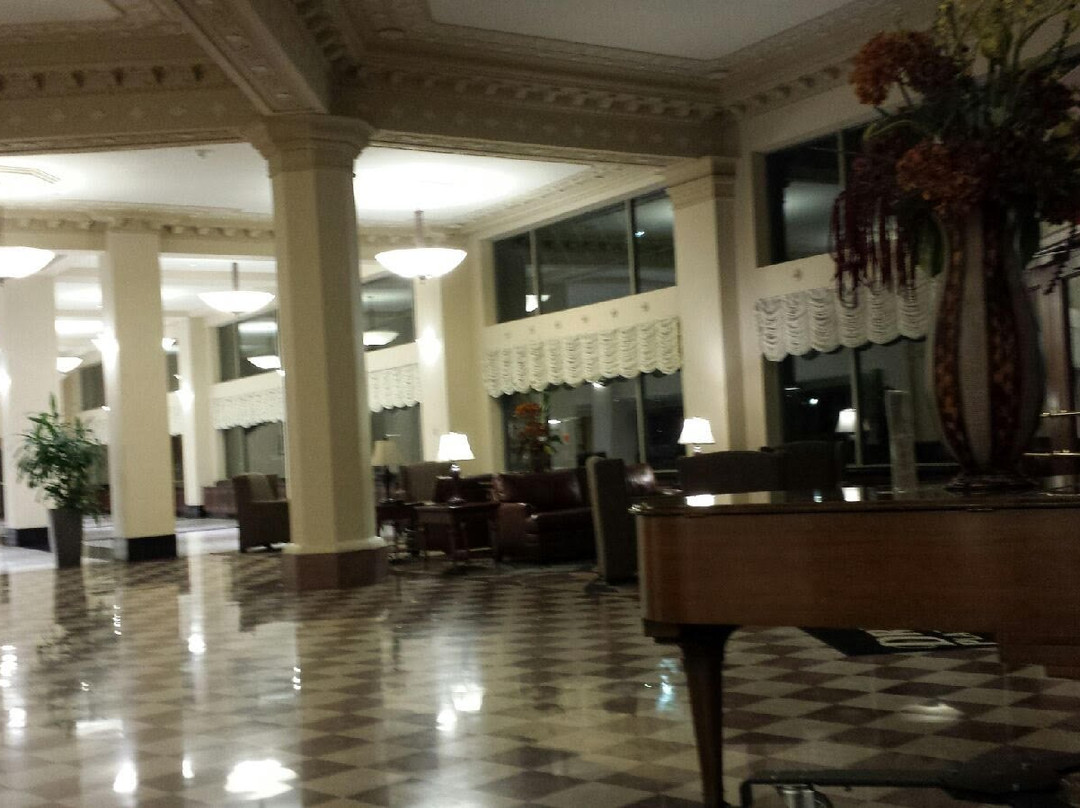 Drury Plaza Hotel Broadview Wichita主图