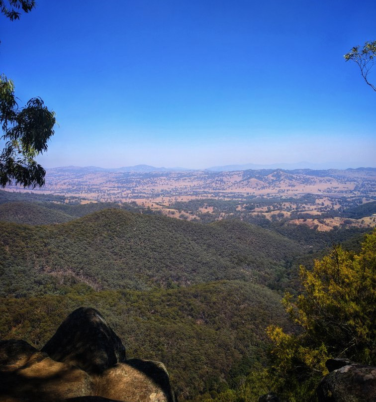 Hanging Rock Lookout景点图片