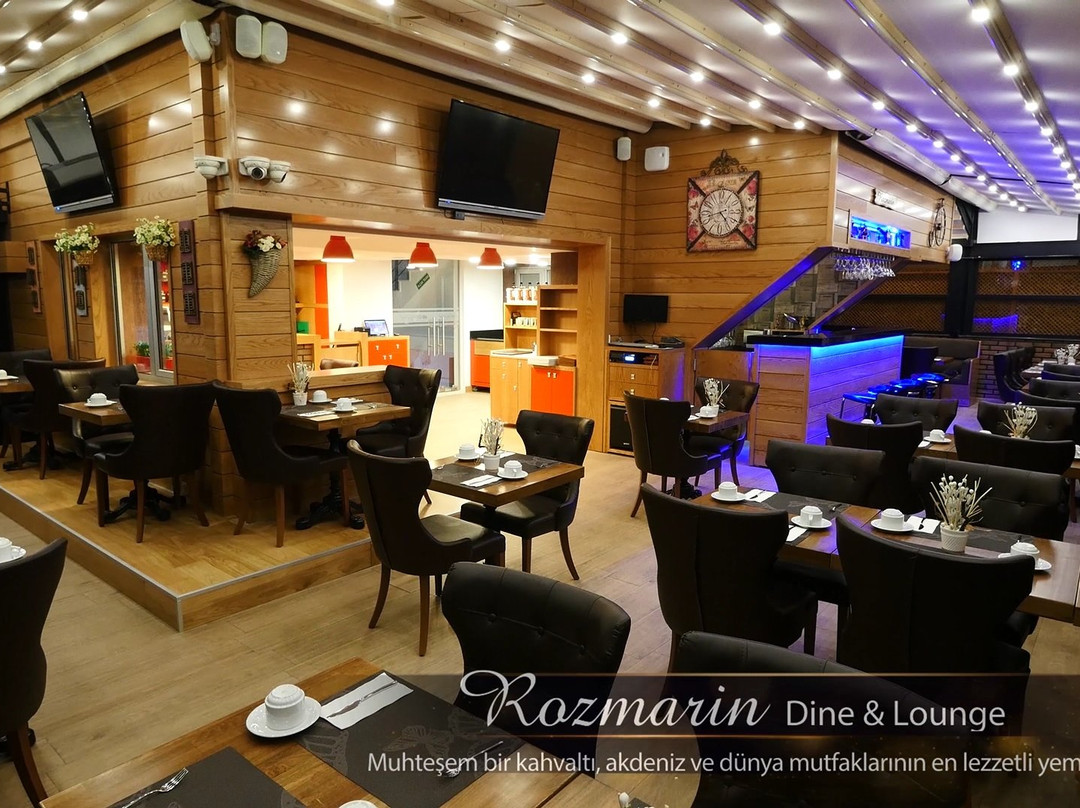 End Glory Hotel主图