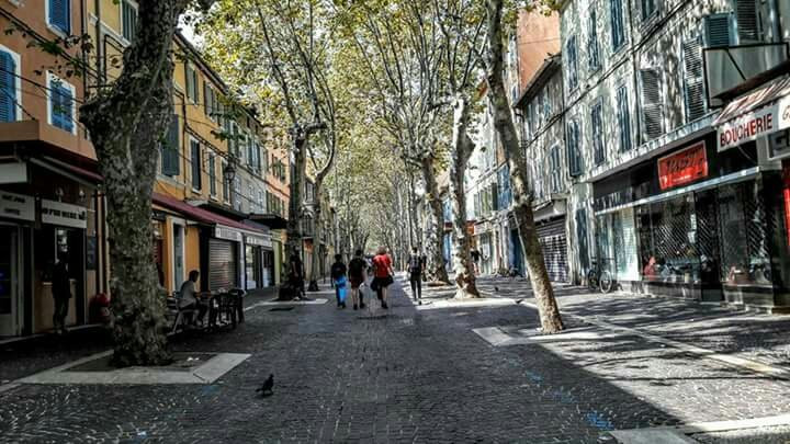 Marché provençal景点图片