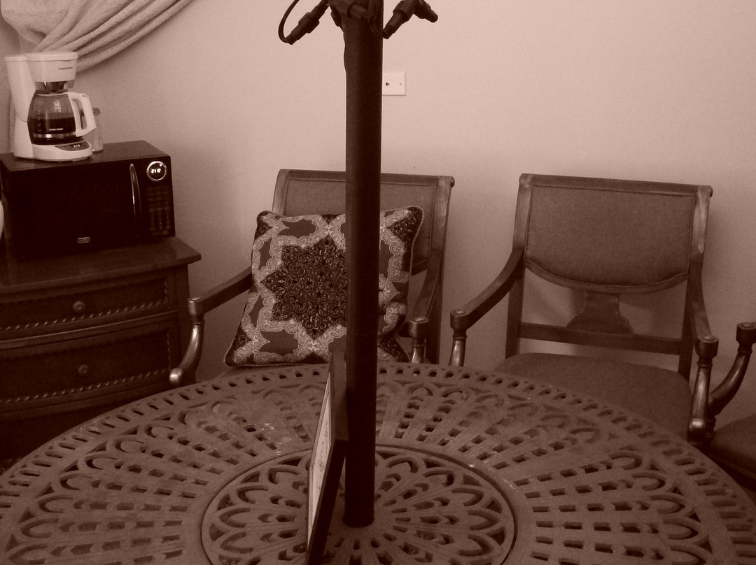 Strange Way Gifts & Escape Room-南顿必去景点