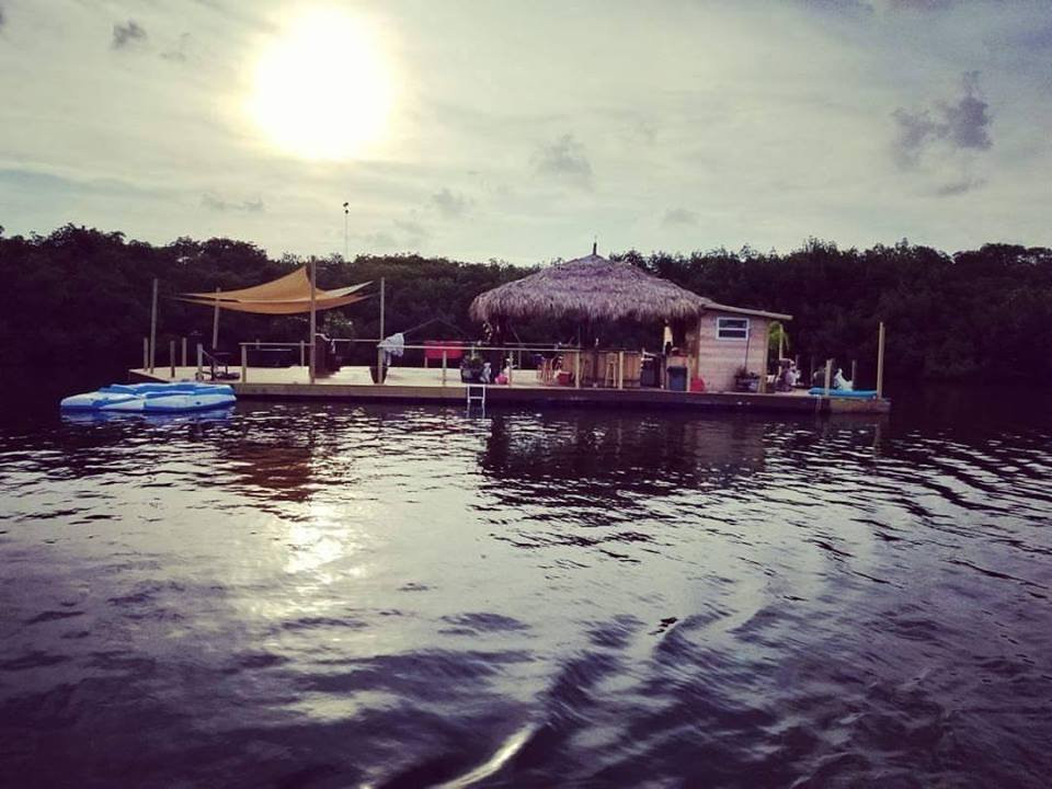 Tiki Bay Island-Apollo Beach必去景点