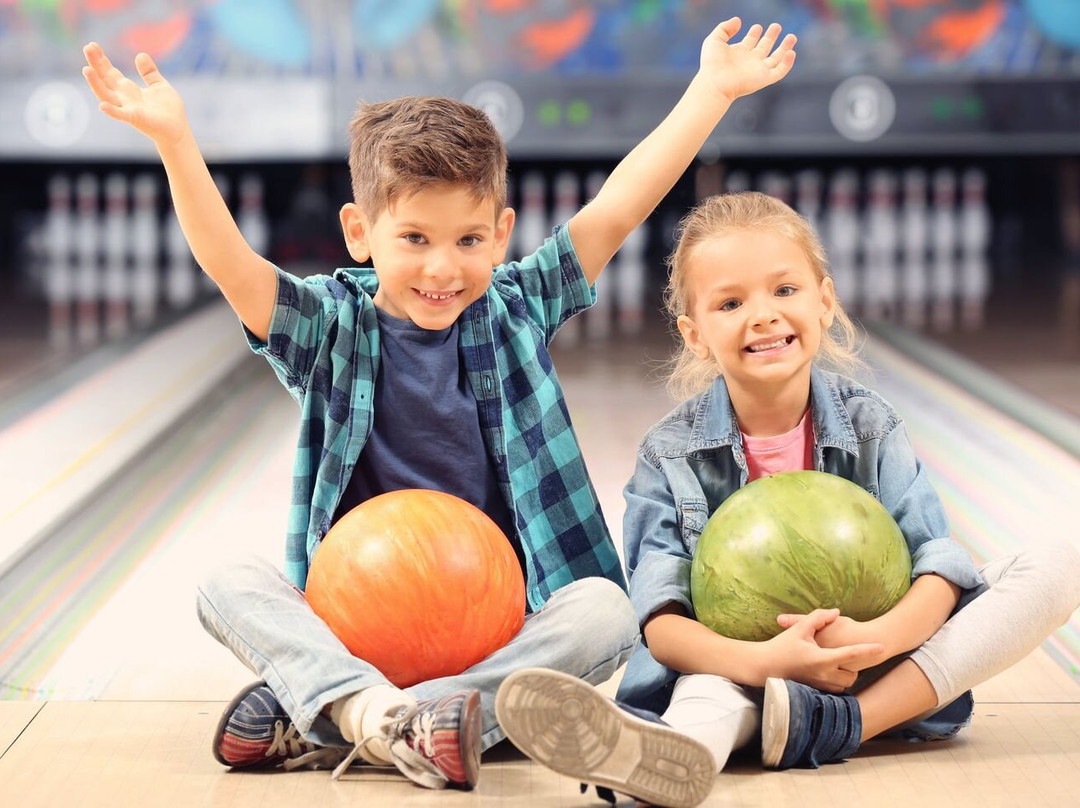 Bethel旅游景点-Bryan's Bowling Center