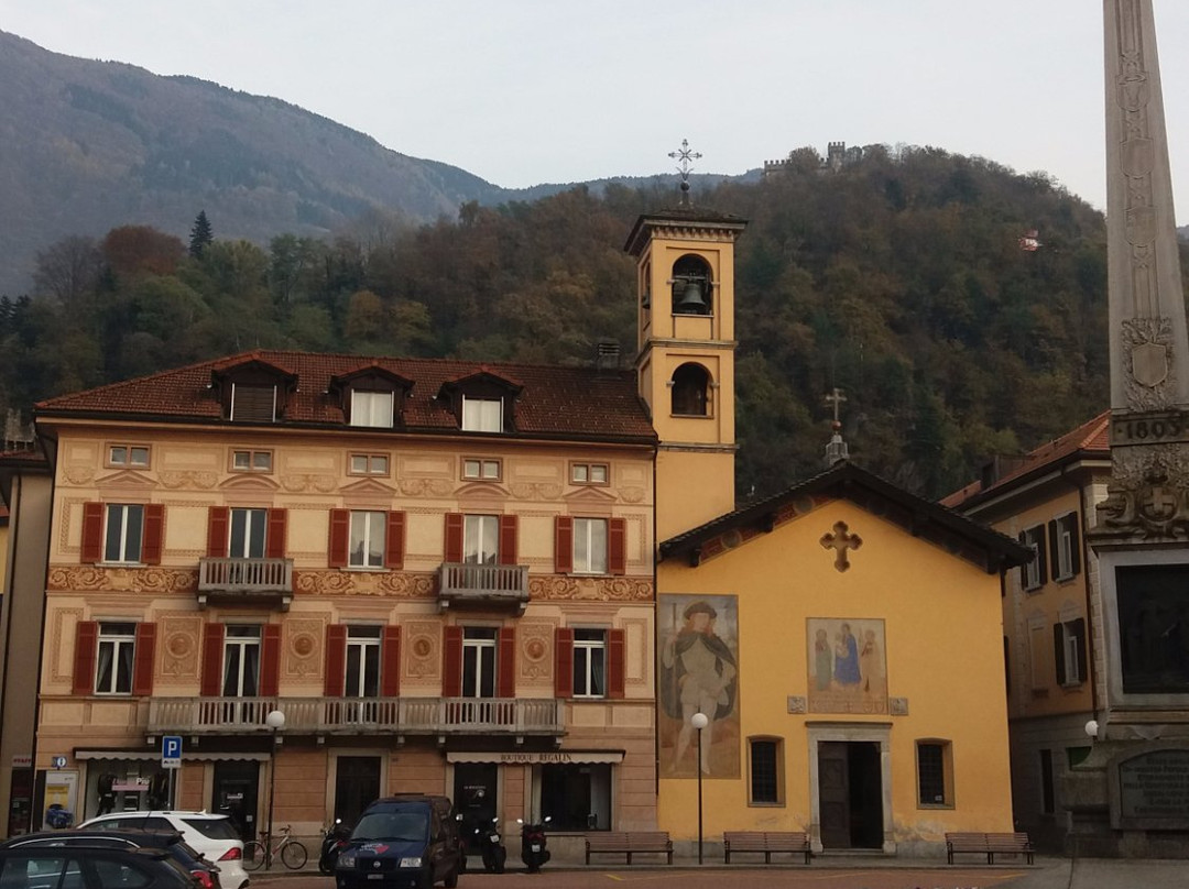 Piazza Indipendenza-贝林佐纳必去景点