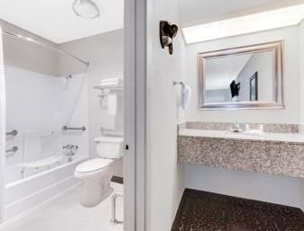 Super 8 by Wyndham Big Spring TX