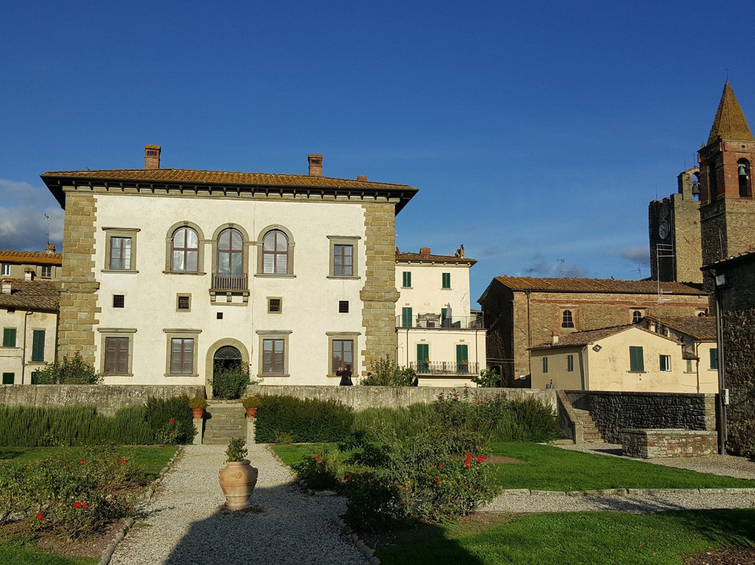 Palazzo Di Monte (palazzo Comunale)景点图片