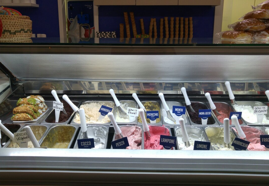 Santena餐馆和美食-Gelateria Cuore Blu