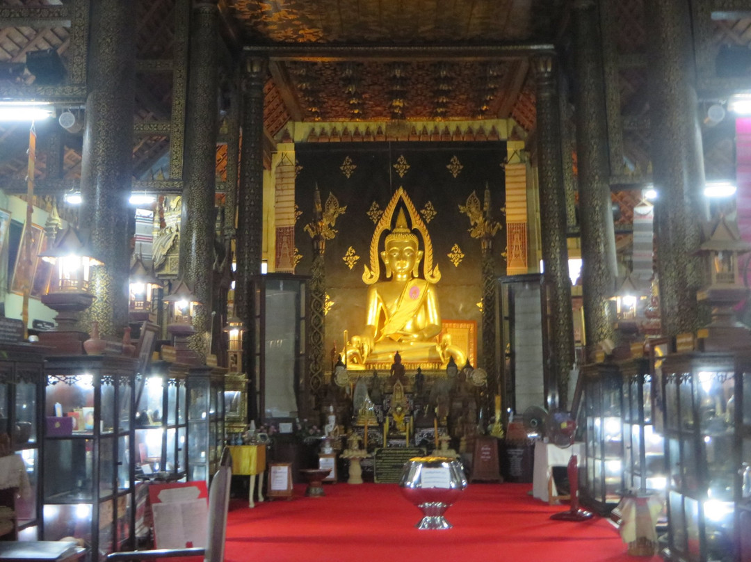 Wat Phra Bat Ming Mueang Worawiharn景点图片
