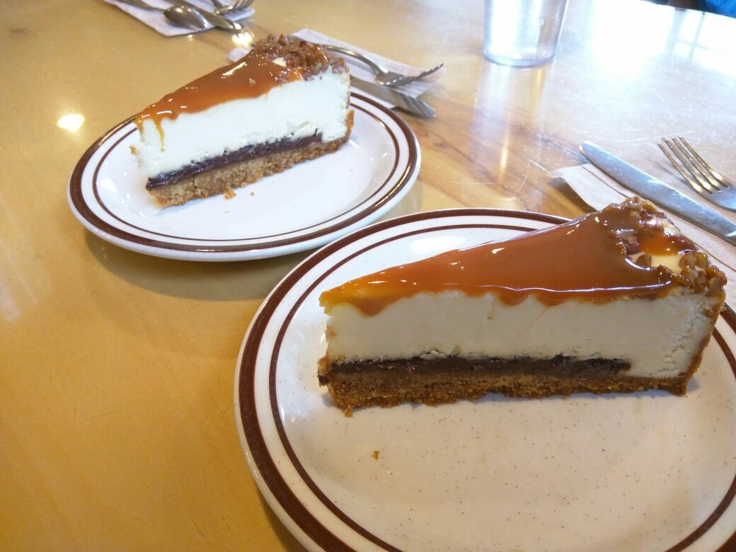 利韦宁餐馆和美食-Tioga Pass Resort Cafe