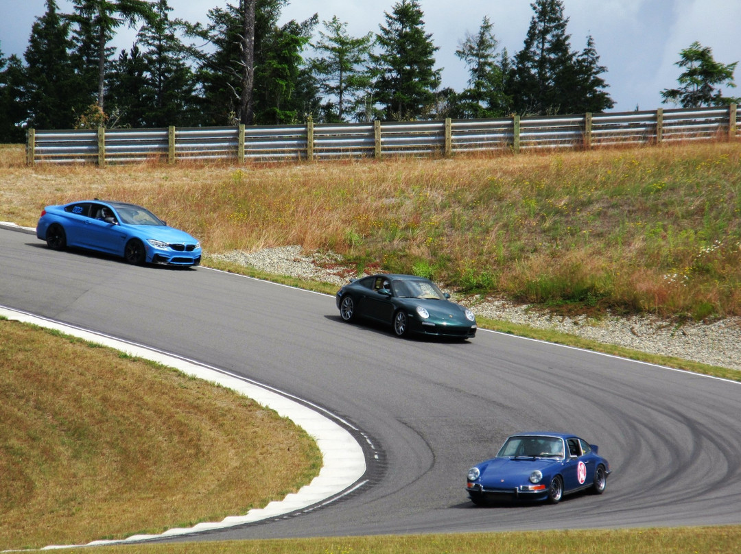 The Ridge Motorsport Park景点图片