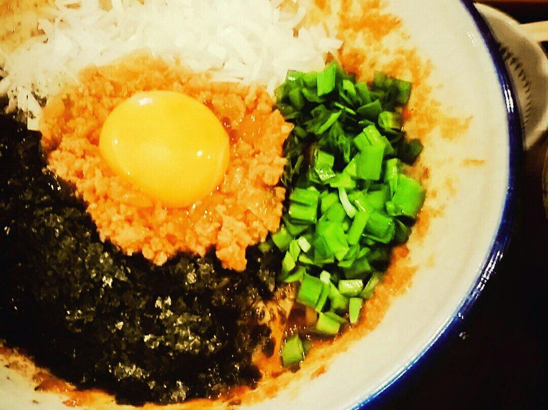まぜ麺マホロバ