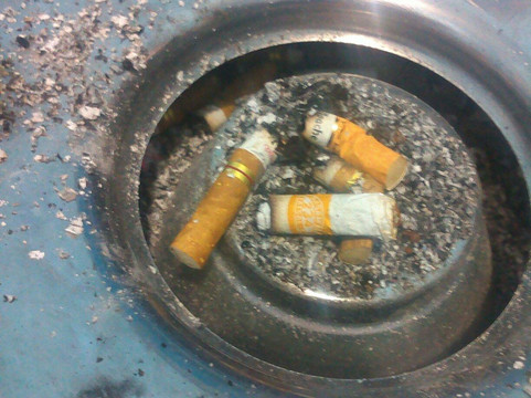 Jembatan Merah Plaza-泗水必去景点