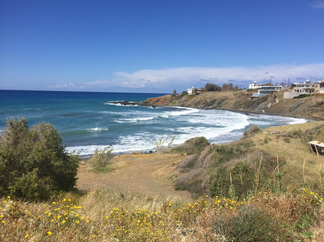 Tpoulorotsos Beach-Pomos必去景点