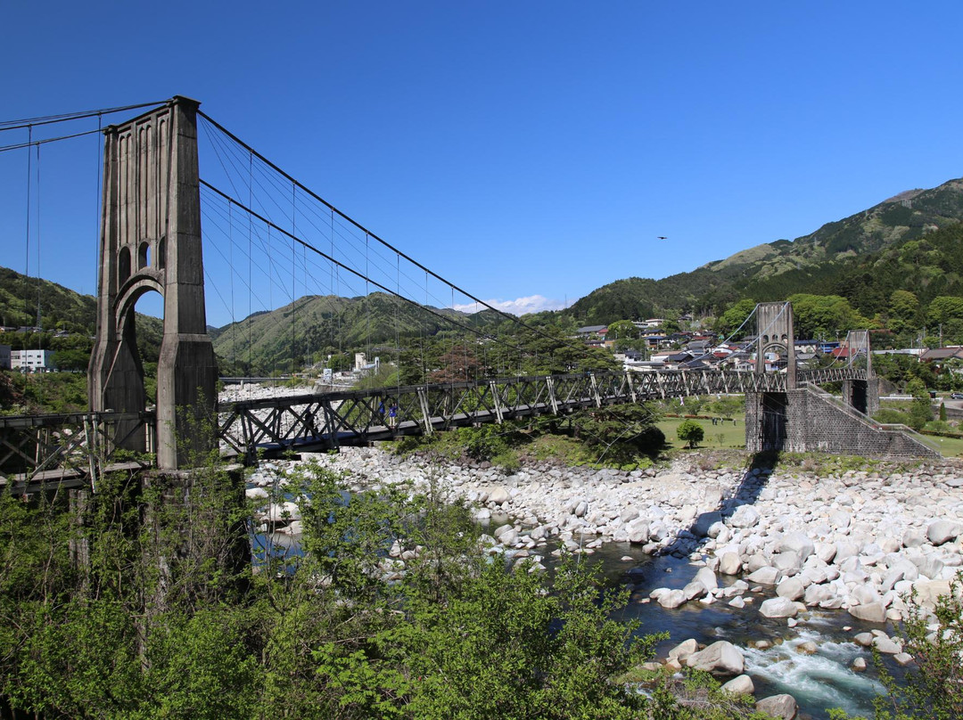 Momosuke Bridge景点图片
