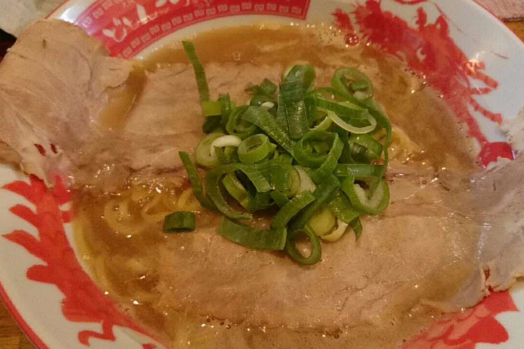 どとんこつ幸運軒 綾ノ町本店主图