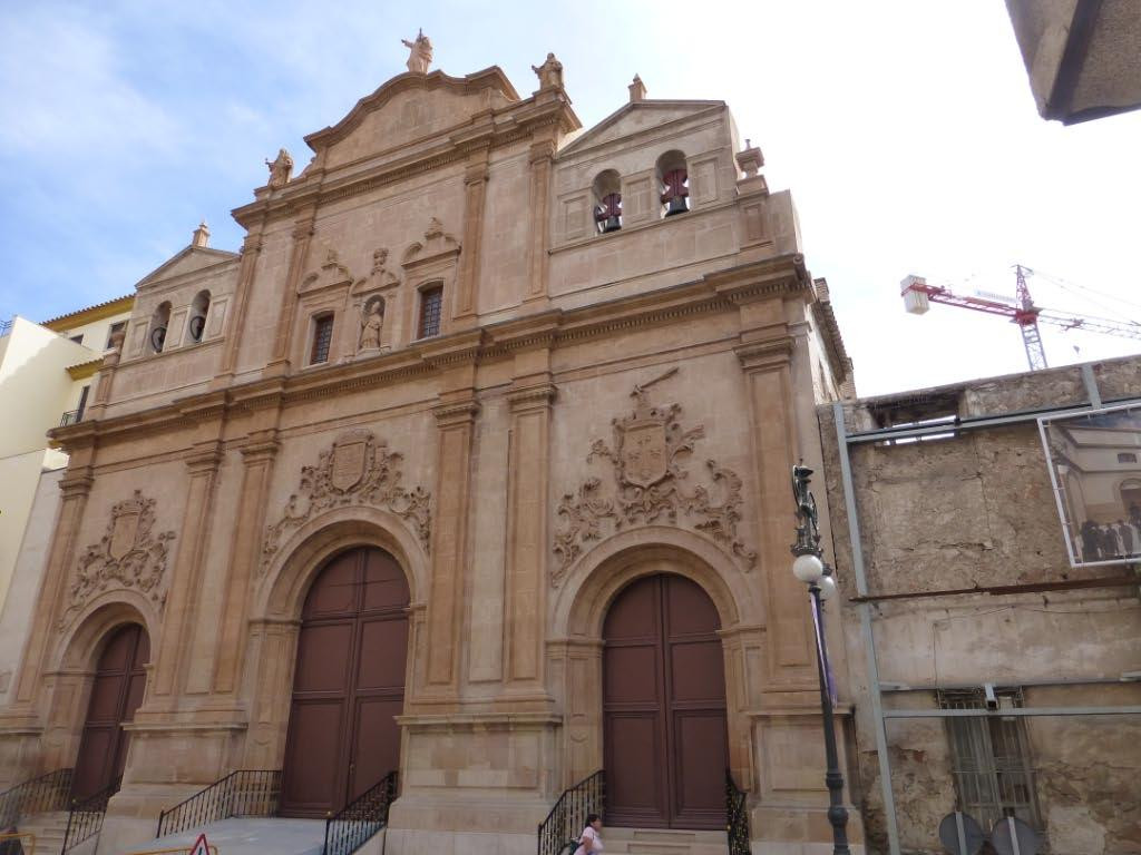 普埃尔托伦夫雷拉斯旅游景点-Iglesia Del Carmen