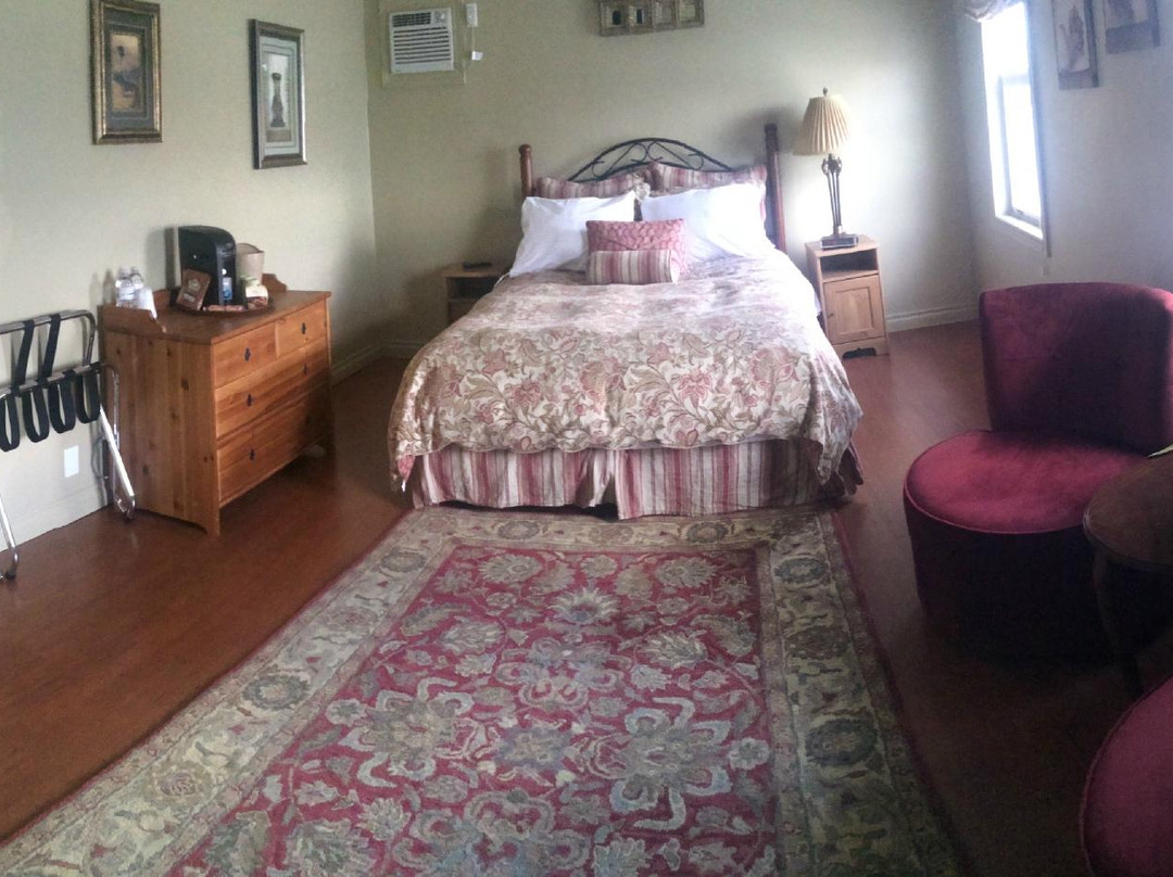 Dominion Hotel主图