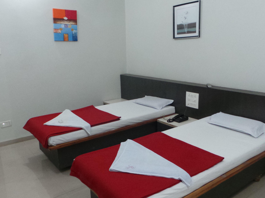 Hotel Royal Residency Executive主图