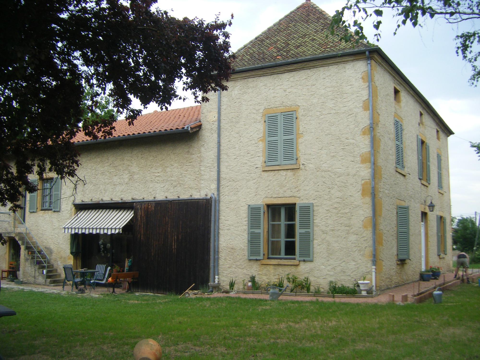 Aux Ronzieres-官方