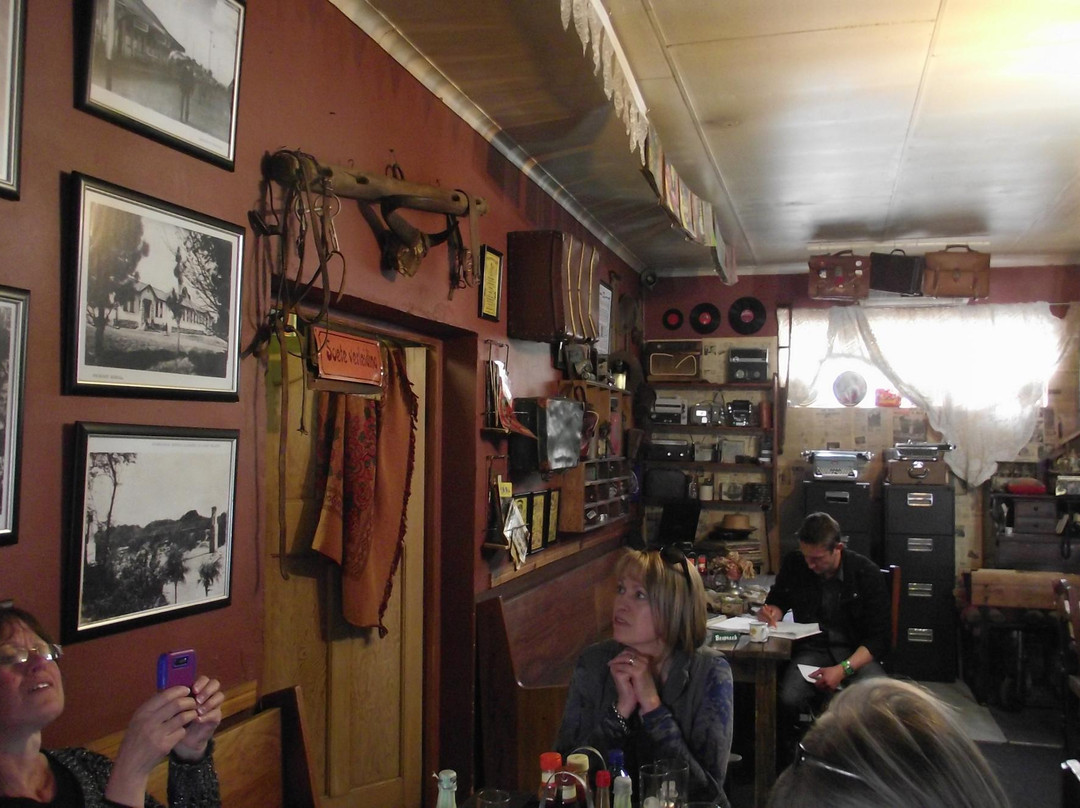 Plumtree Coffee & Art Gallery