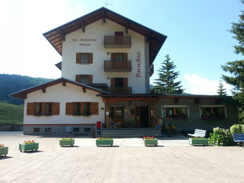 Corteno Golgi酒店住宿-Paradiso Albergo