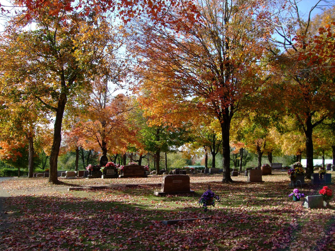 Maplewood Cemetery-Harrison必去景点