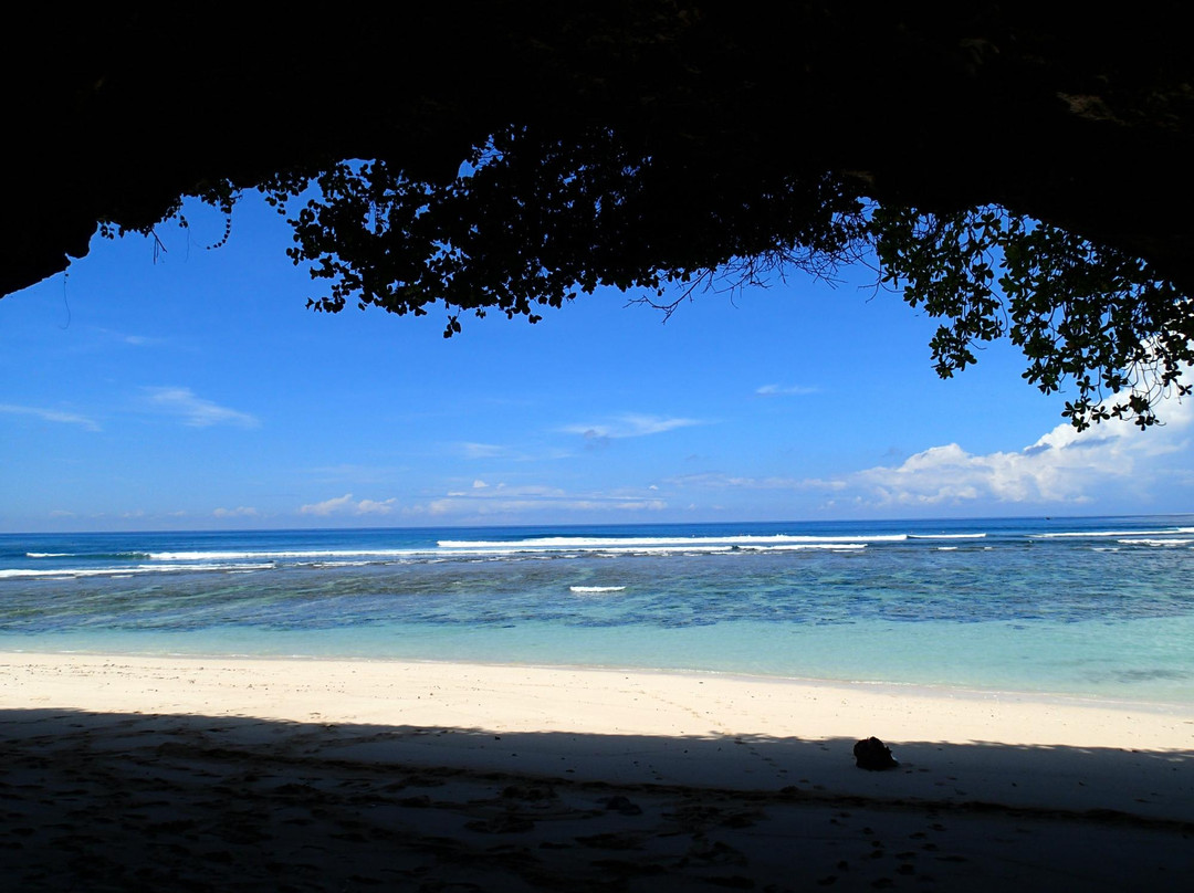 绿碗海滩-昂格桑必去景点