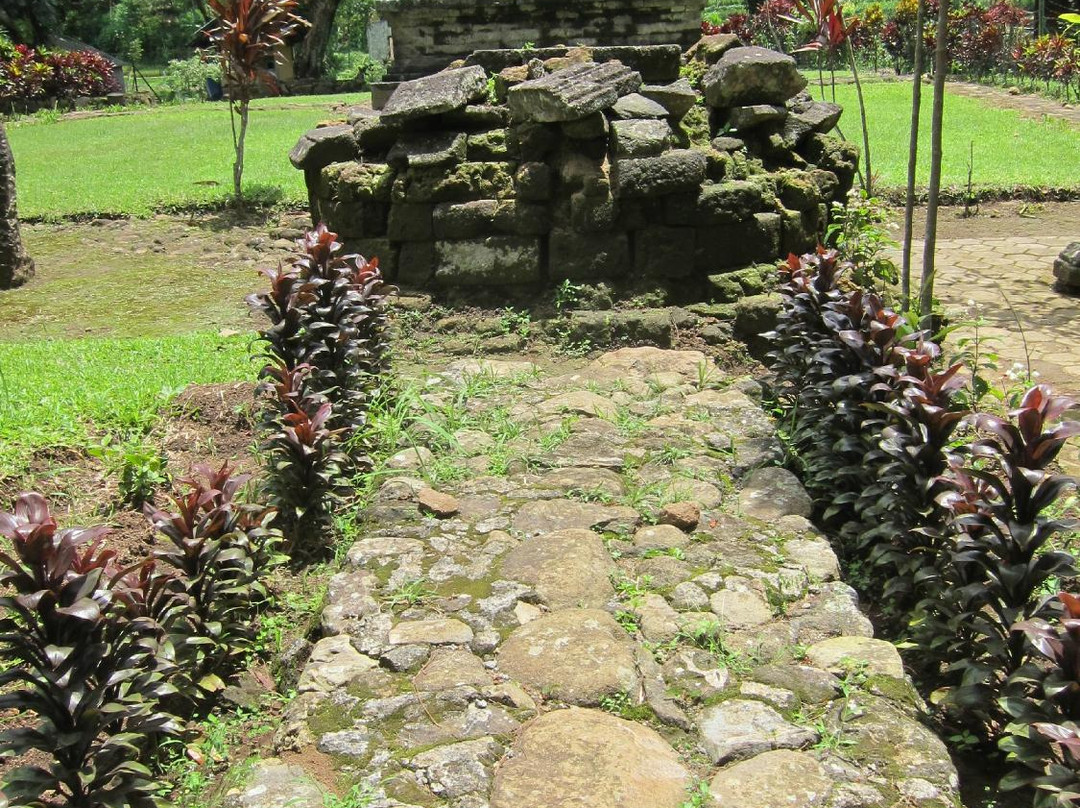 Sumberawan Temple景点图片