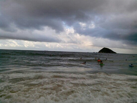 西冲海滩-深圳市必去景点