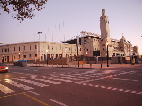 路易斯·孔帕尼斯奥林匹克体育场-巴塞罗那必去景点