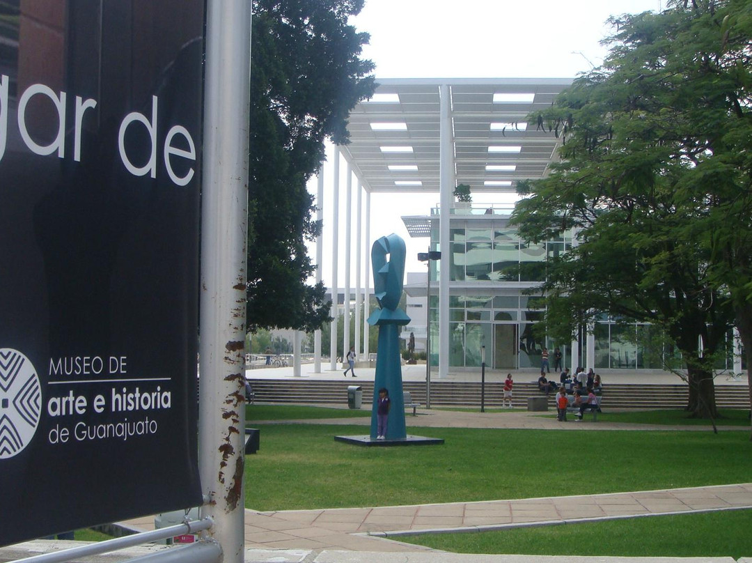 Teatro del Bicentenario-利昂必去景点