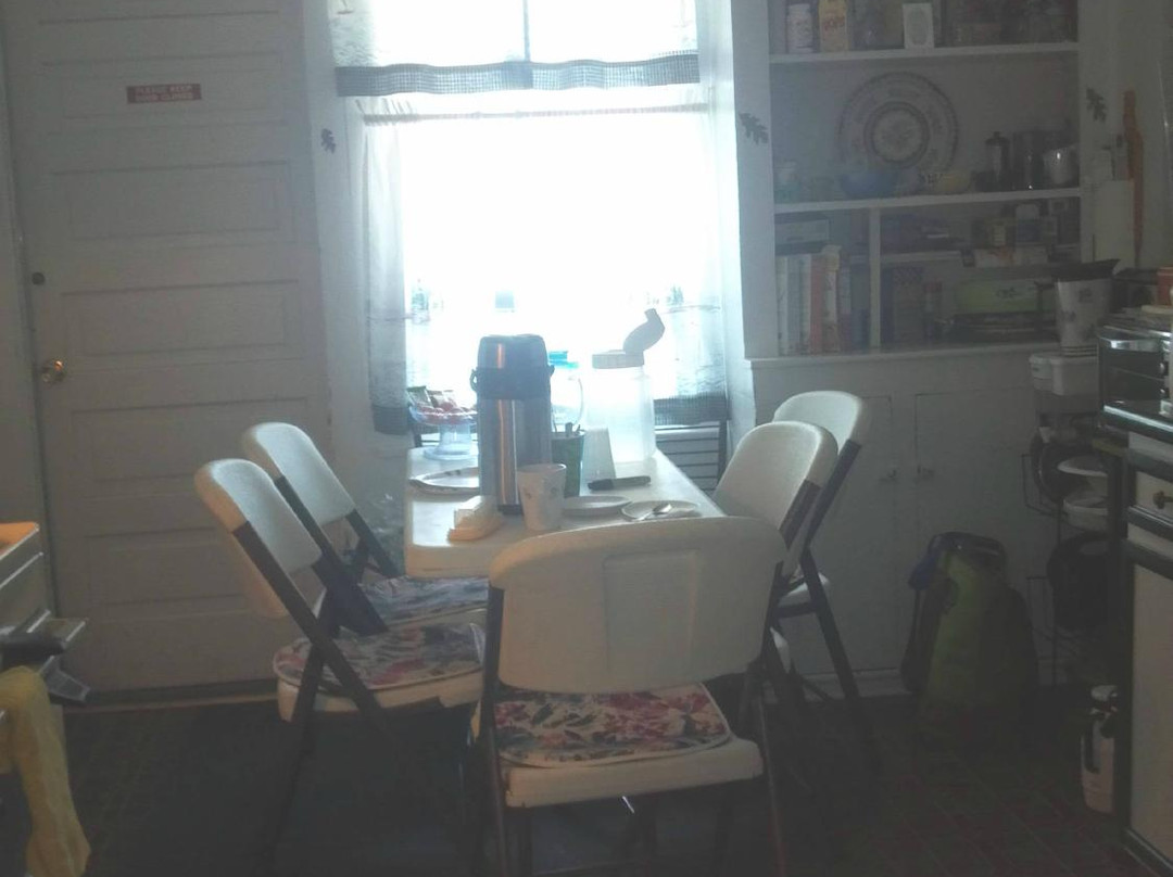 Maple Crest Motel主图