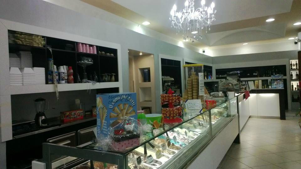 Gelateria Caffetteria Wine Bar Via NazionAle