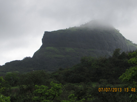 Shreevardhan and Manoranjan Peaks-Rajmachi必去景点